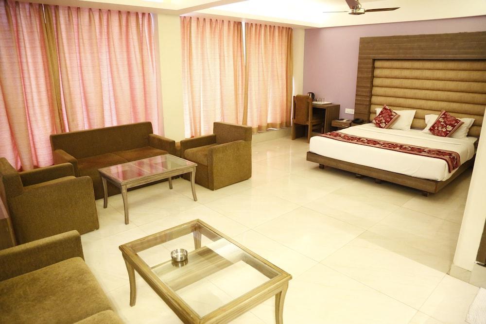 Palette Hotel Nisarga By Sunday Bhopal Buitenkant foto