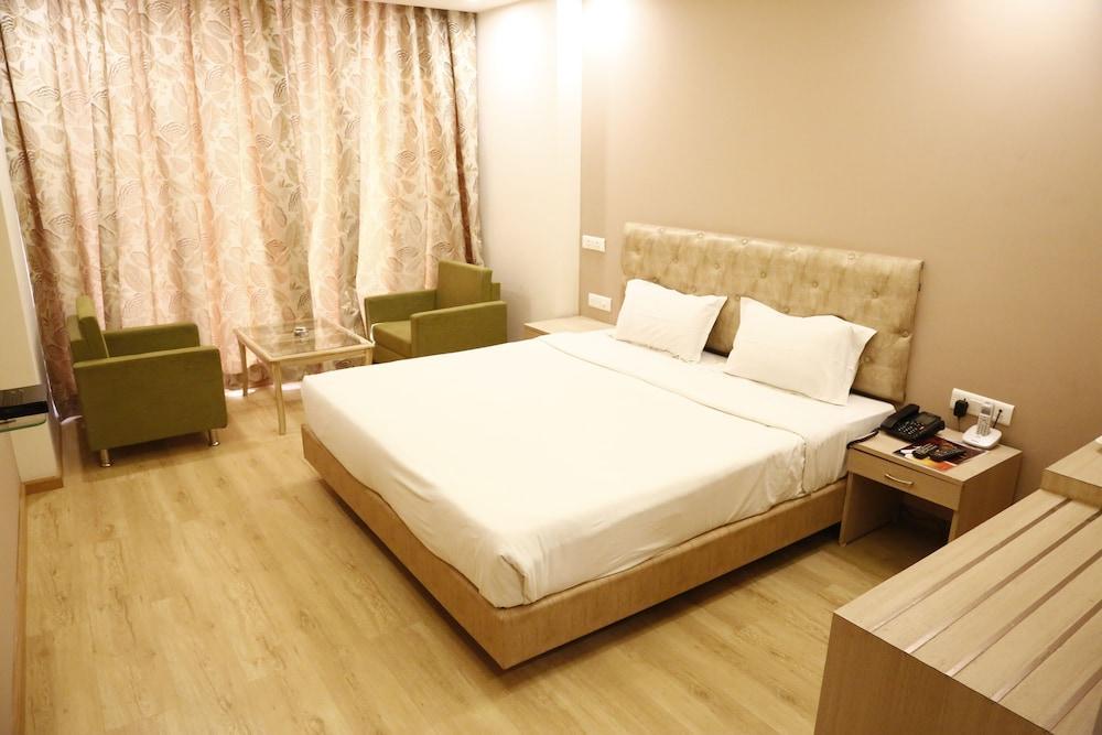Palette Hotel Nisarga By Sunday Bhopal Buitenkant foto