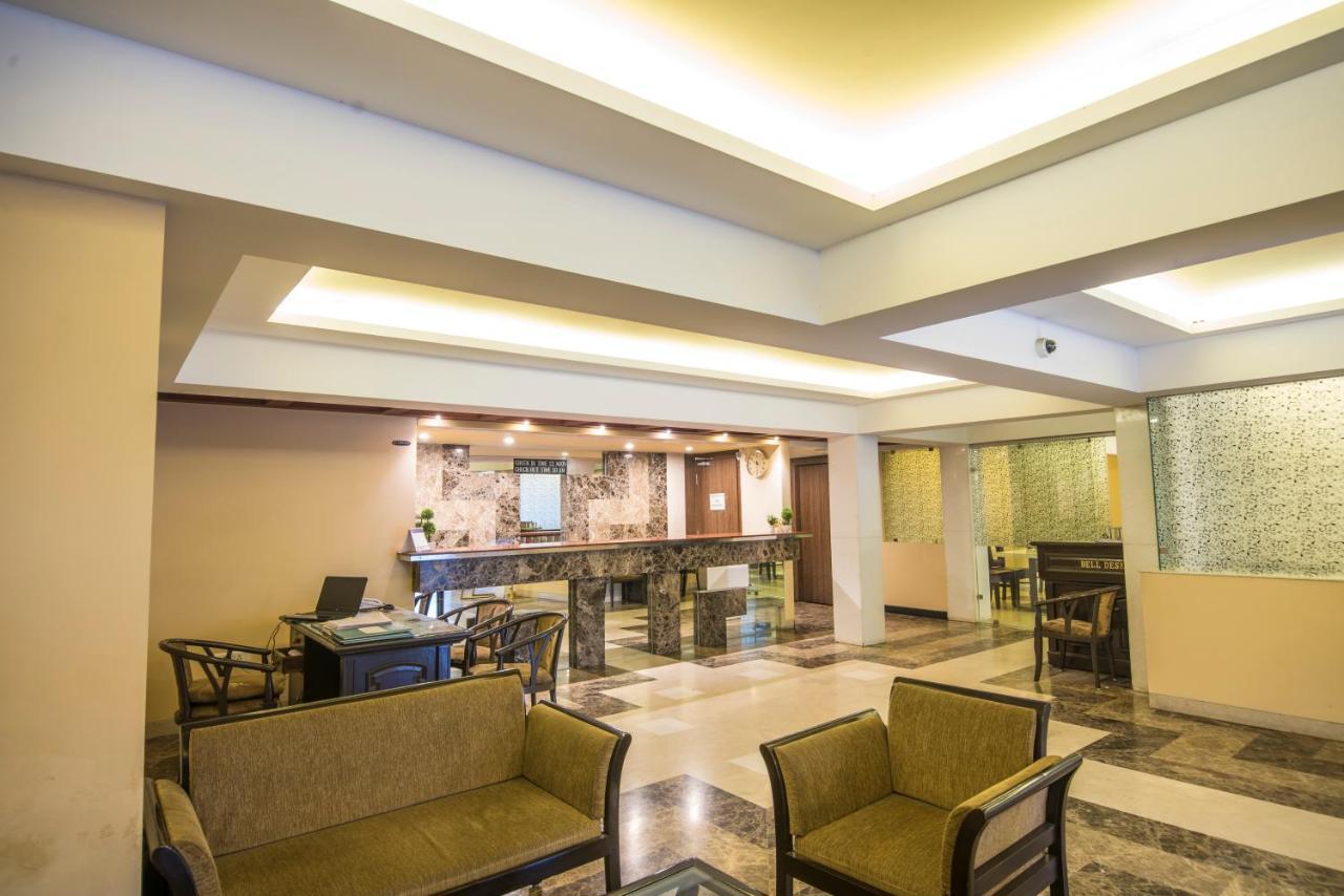 Palette Hotel Nisarga By Sunday Bhopal Buitenkant foto