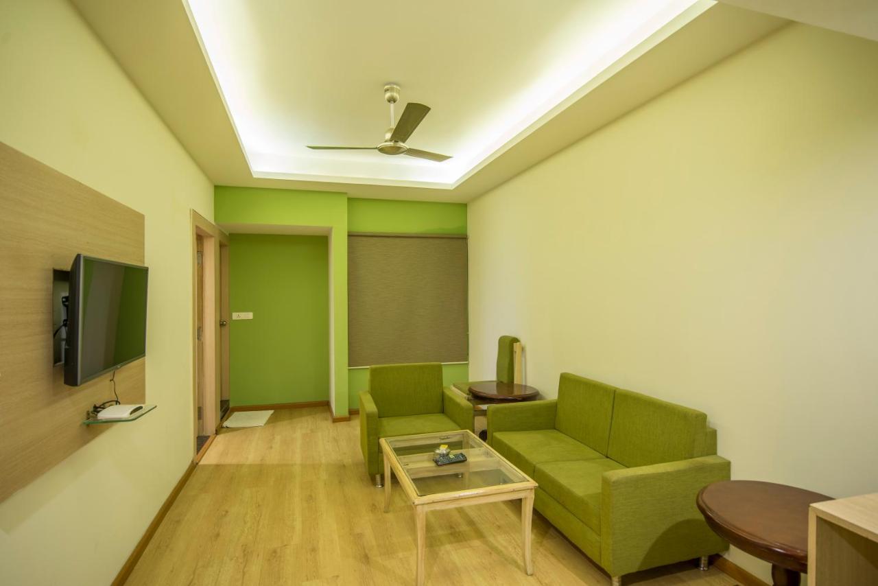 Palette Hotel Nisarga By Sunday Bhopal Buitenkant foto