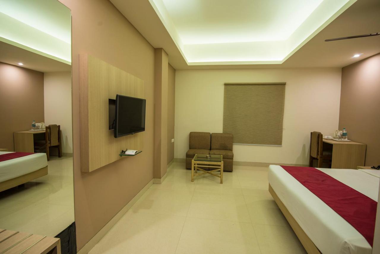 Palette Hotel Nisarga By Sunday Bhopal Buitenkant foto