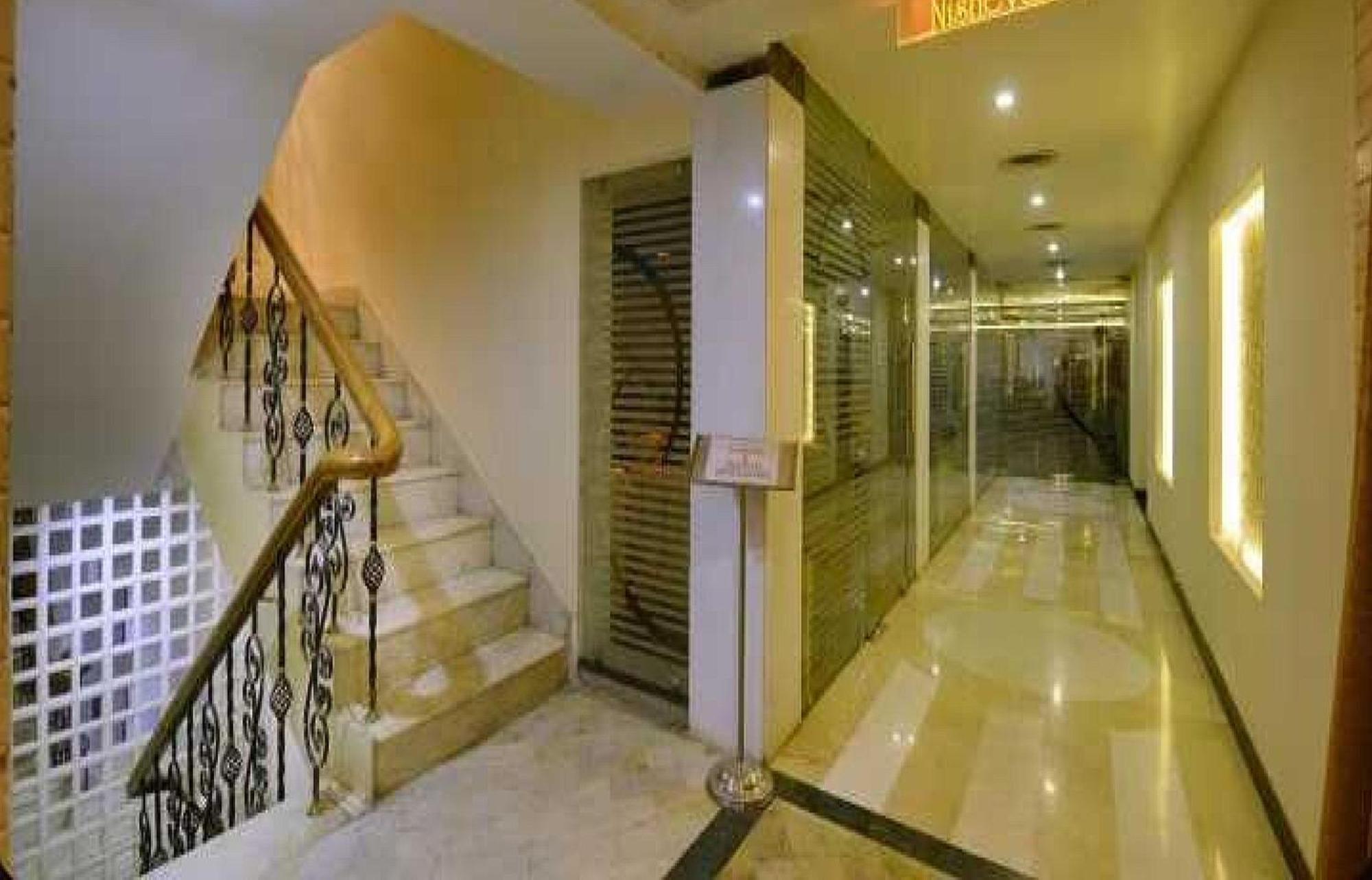 Palette Hotel Nisarga By Sunday Bhopal Buitenkant foto