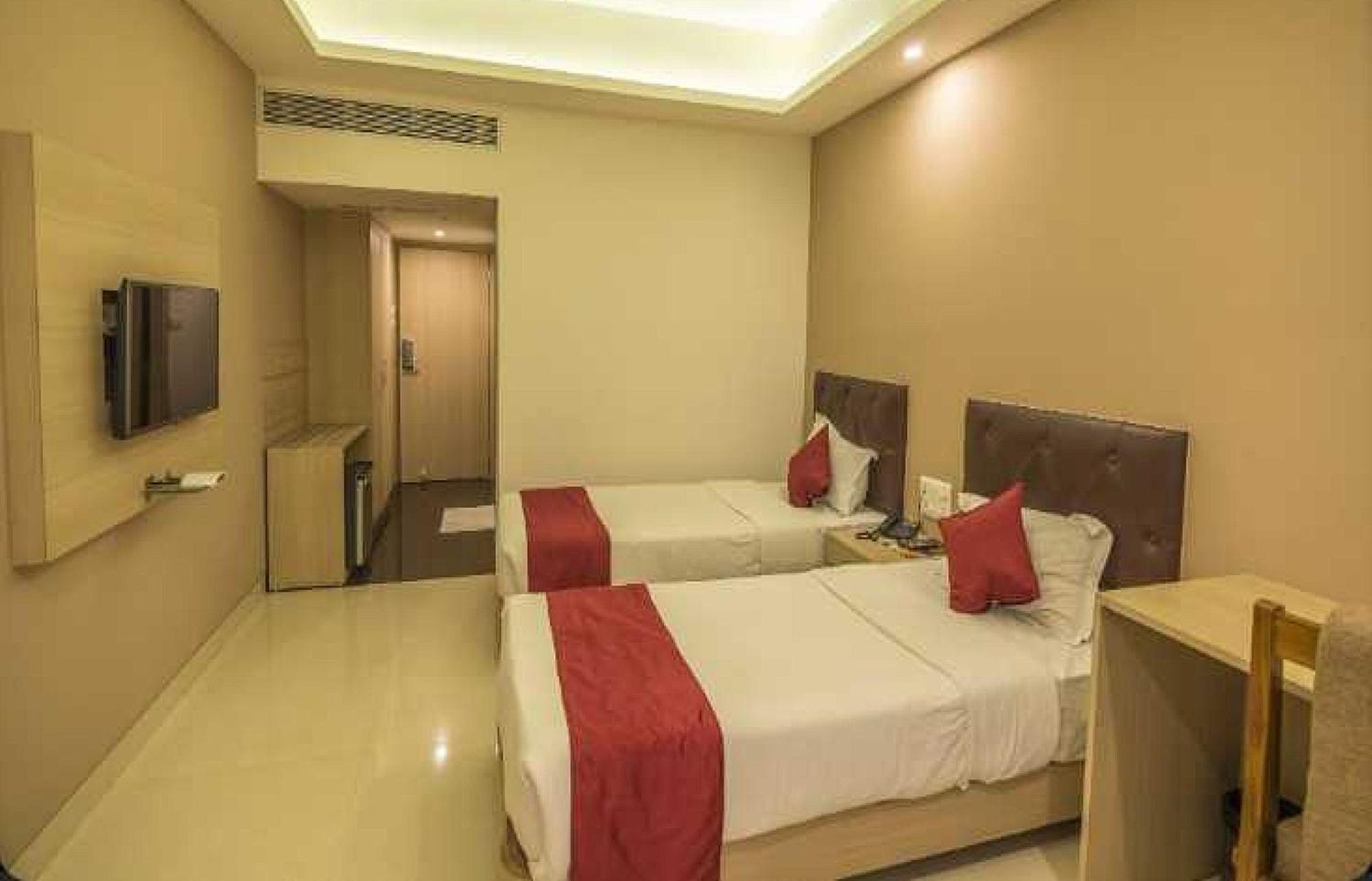 Palette Hotel Nisarga By Sunday Bhopal Buitenkant foto