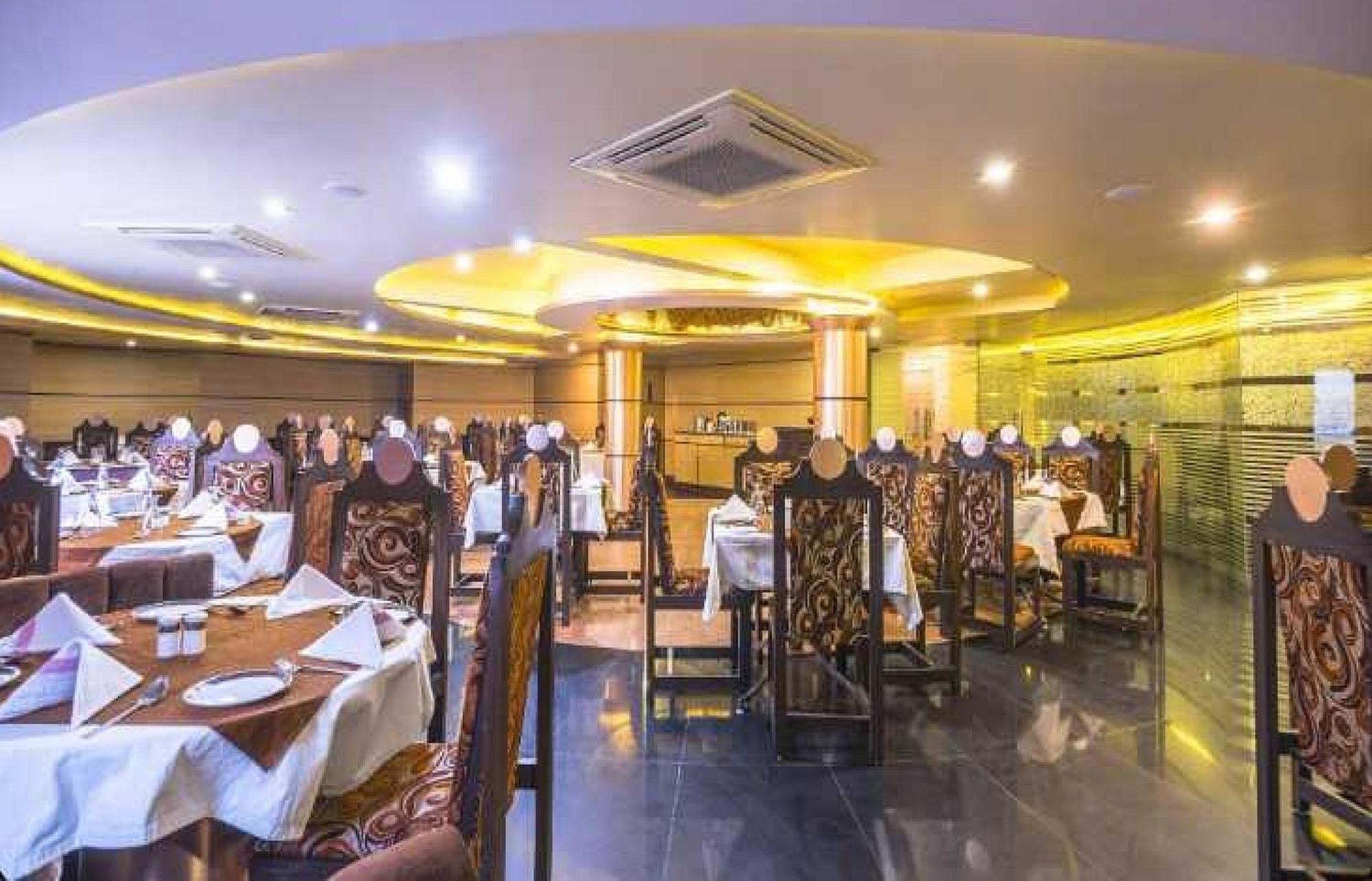 Palette Hotel Nisarga By Sunday Bhopal Buitenkant foto