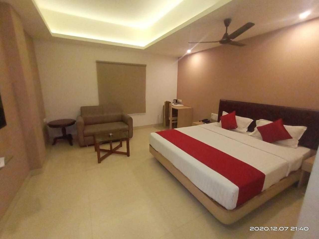 Palette Hotel Nisarga By Sunday Bhopal Buitenkant foto