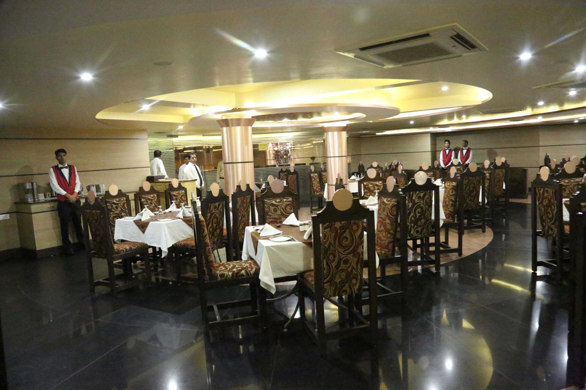 Palette Hotel Nisarga By Sunday Bhopal Buitenkant foto