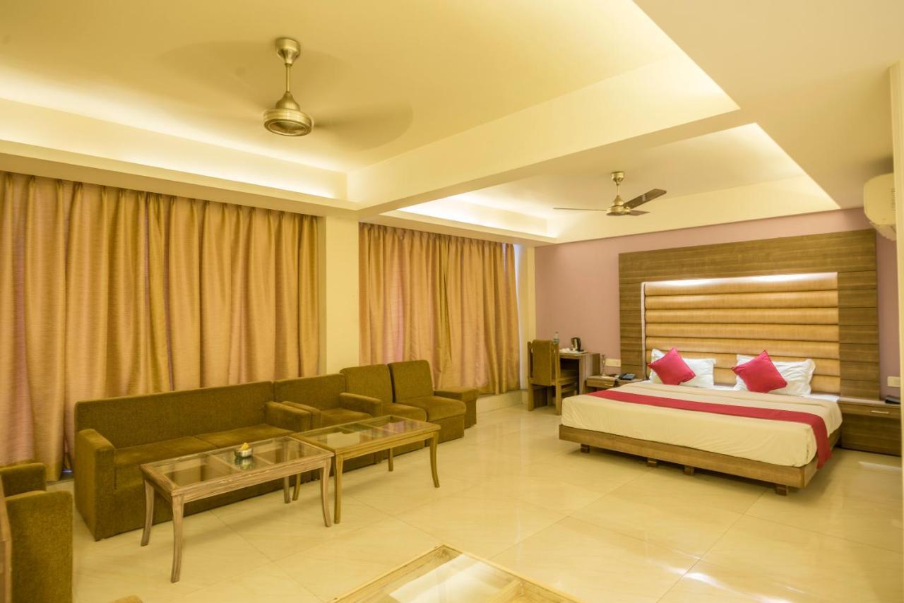 Palette Hotel Nisarga By Sunday Bhopal Buitenkant foto
